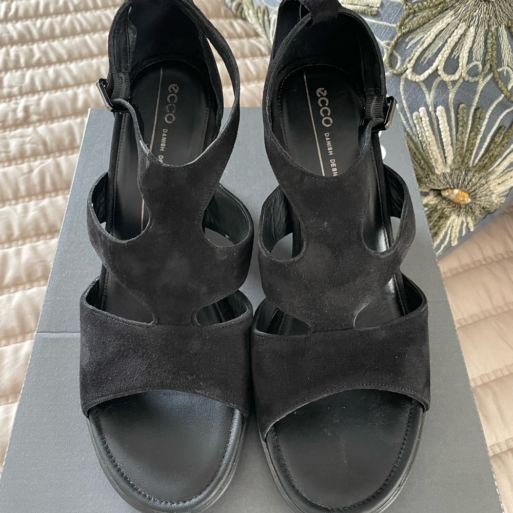 Ecco Black Suede Strappy Block Heel Sandals - Picture 4 of 5